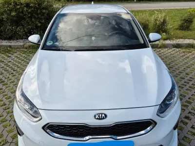 Gebraucht Kia Ceed Vision 140 PS (102 kW) 2021 Weiß Kleinwagen