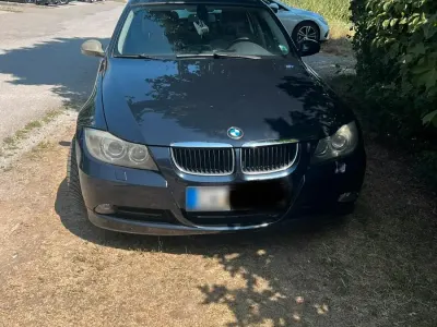 Gebraucht BMW 320 150 PS (110 kW) 2006 Blau Kombi