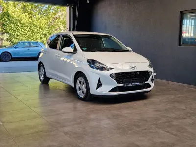Gebraucht Hyundai i10 Edition 67 PS (49 kW) 2021 Weiß Kleinwagen