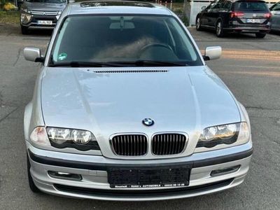 BMW 323