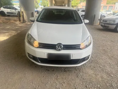 Gebraucht VW Golf VI Comfortline 122 PS (89 kW) 2009 Weiß Kleinwagen