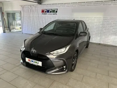 Gebraucht Toyota Yaris Team 125 PS (91 kW) 2023 Grau Kleinwagen