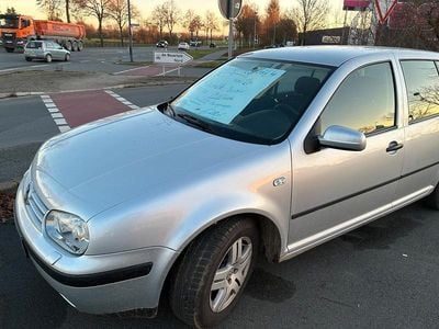Silber Gebraucht 2002 VW Golf Limousine | 4.999 € (Teuer)