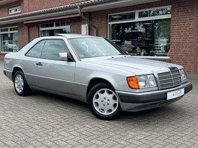 Silber Gebraucht 1993 Mercedes E230 Coupé | 7.999 €