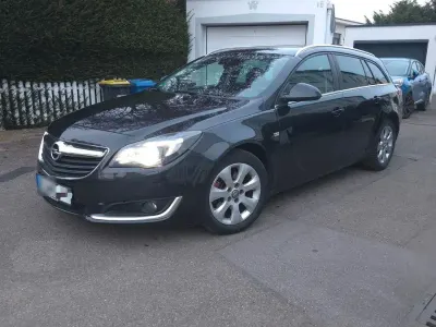 Gebraucht Opel Insignia Business 163 PS (119 kW) 2013 Schwarz Kombi