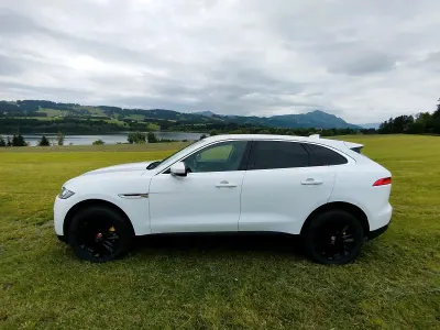 Gebraucht Jaguar F-Pace 180 PS (132 kW) 2017 Weiß SUV