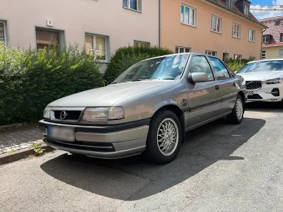 Gebraucht Opel Vectra 90 PS (66 kW) 1993 Limousine