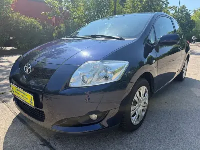 Gebraucht Toyota Auris Luna 124 PS (91 kW) 2008 Blau Kleinwagen