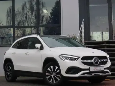 Usado Mercedes GLA220 190 HP (139 kW) 2022 Branco SUV