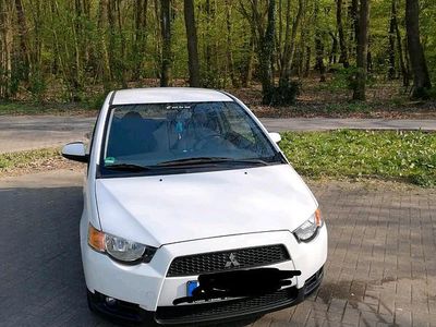 Gebraucht Mitsubishi Colt 95 PS (69 kW) 2012 Weiß Kleinwagen