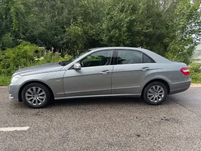 Gebraucht Mercedes E220 Avantgarde 170 PS (125 kW) 2011 Grau Limousine