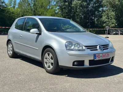 Gebraucht VW Golf IV Comfortline 116 PS (85 kW) 2005 Silber Limousine