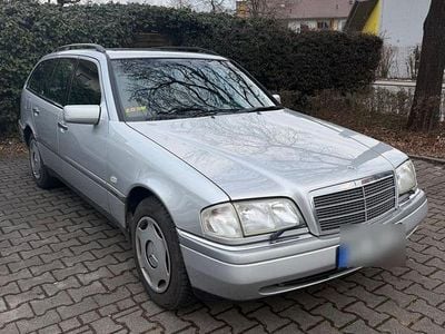 Gebraucht Mercedes 230 150 PS (110 kW) 1996 Silber Kombi