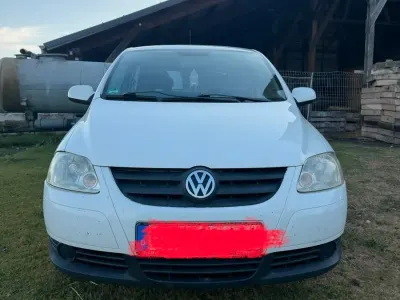 Gebraucht VW Fox 55 PS (40 kW) 2008 Weiß Kleinwagen