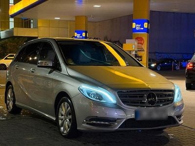 Mercedes B200