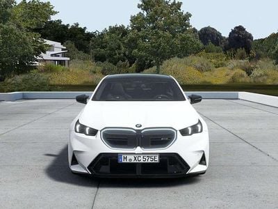 Nuova BMW M5 Sport Line 727 CV (534 kW) 2026 Bianco Berlina