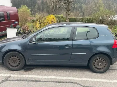 Używany VW Golf V 80 KM (58 kW) 2008 Szary Hatchback