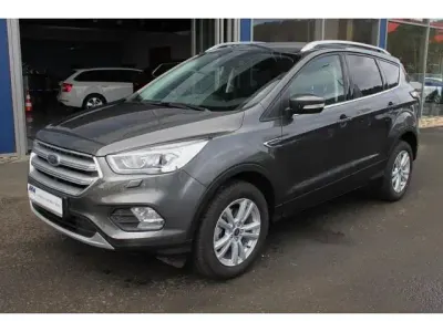 Gebraucht Ford Kuga Cool & Connect 150 PS (110 kW) 2019 Grau SUV
