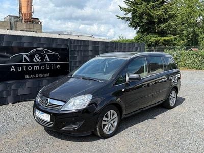 Schwarz Gebraucht 2011 Opel Zafira Design Edition Van / Kleinbus | 4.700 € (Fairer Preis)