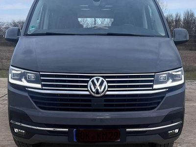 Gebraucht VW Multivan 150 PS (110 kW) 2022 Grau Van