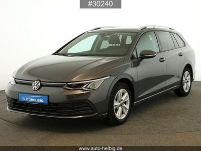 Gebraucht VW Golf VIII Life 150 PS (110 kW) 2024 Delfingrau metallic Kombi