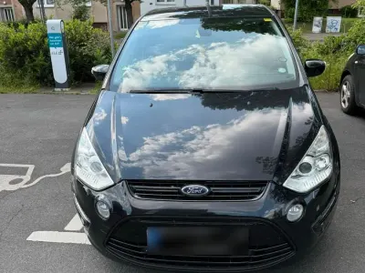 Gebraucht Ford S-MAX S 140 PS (102 kW) 2014 Schwarz Van / Kleinbus