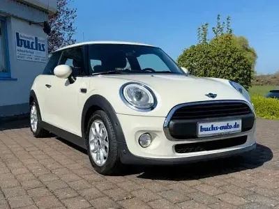 Begagnad Mini ONE 125 HK (91 kW) 2017 Vit Halvkombi