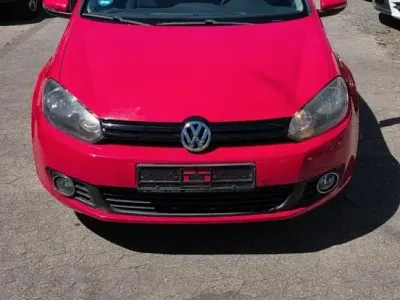 Gebraucht VW Golf VI 85 PS (62 kW) 2009 Rot Limousine