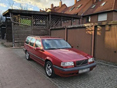Gebraucht Volvo 850 144 PS (105 kW) 1997 Rot Kombi