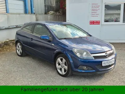 Gebraucht Opel Astra GTC Cosmo 140 PS (102 kW) 2010 Blau Coupé