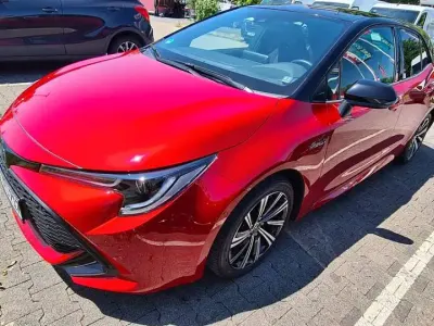 Gebraucht Toyota Corolla Team 184 PS (135 kW) 2020 Rot Limousine