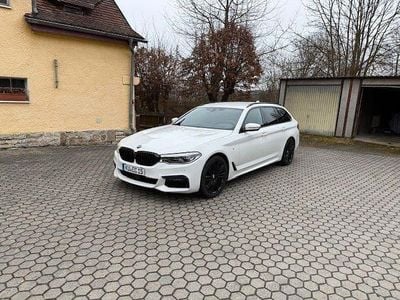 Gebraucht BMW 530 M Sport 265 PS (194 kW) 2020 Weiß Kombi