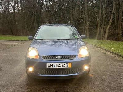 gebraucht Ford Fiesta 1.3 Ambiente