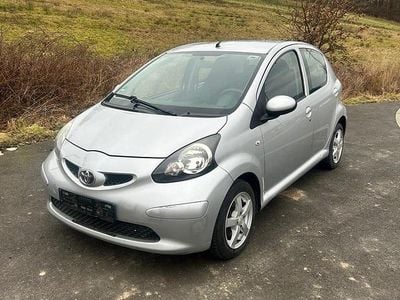 Usata Toyota Aygo 68 CV (50 kW) 2009 Argento Utilitaria