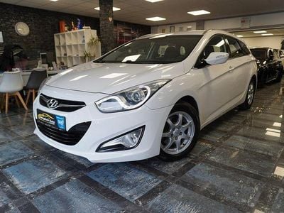 Gebraucht Hyundai i40 Edition 136 PS (100 kW) 2013 Weiß Kombi