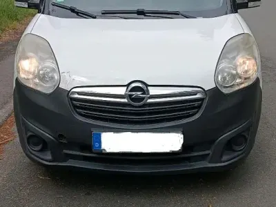 Używany Opel Combo 105 KM (77 kW) 2012 Biały Minivan