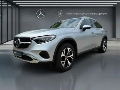 Używany Mercedes GLC300e Avantgarde 197 KM (144 kW) 2025 Srebrny SUV