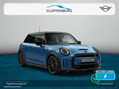 Gebraucht Mini Cooper SE 135 kW (184 PS) 2023 Island blue Kleinwagen