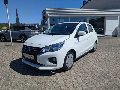 Gebraucht Mitsubishi Space Star Basis 71 PS (52 kW) 2021 Islandweiß Kleinwagen