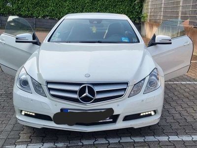 Mercedes E200