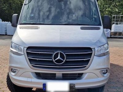 Używany Mercedes Sprinter 190 KM (139 kW) 2020 Srebrny Van