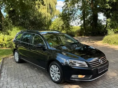 Gebraucht VW Passat 105 PS (77 kW) 2011 Schwarz Kombi