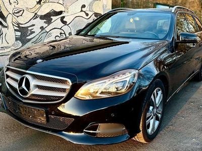 Schwarz Gebraucht 2014 Mercedes E220 Avantgarde Kombi | 12.900 € (Guter Preis)