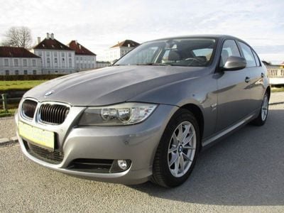 Gebraucht BMW 320 184 PS (135 kW) 2010 Grau metallic Limousine