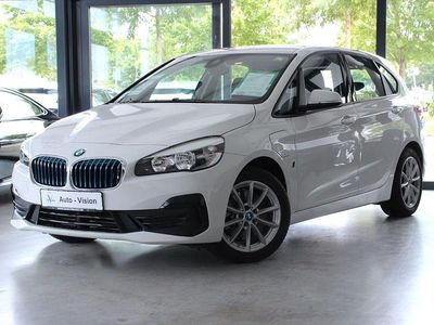 BMW 225