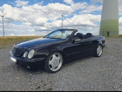 Usata Mercedes CLK320 Avantgarde 218 CV (160 kW) 2001 Nero Cabrio