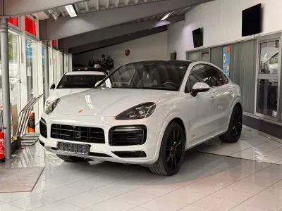 Gebraucht Porsche Cayenne 460 PS (338 kW) 2023 Grau SUV
