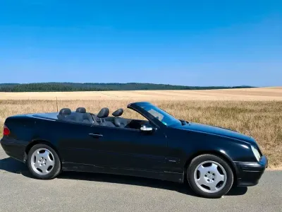 Gebraucht Mercedes CLK230 193 PS (141 kW) 2003 Schwarz Cabrio
