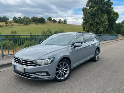 Gebraucht VW Passat 200 PS (147 kW) 2022 Grau Kombi