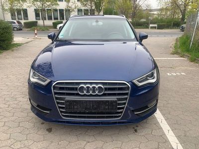 Gebraucht Audi A3 Ambition 150 PS (110 kW) 2014 Blau Limousine